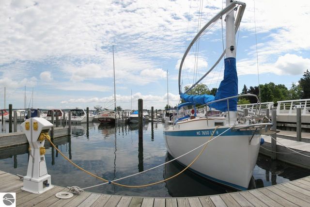 1123 Bay Street, Traverse City, MI 49684