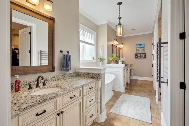 10234 OAK LEVEE DR, Lakeland, TN 38002