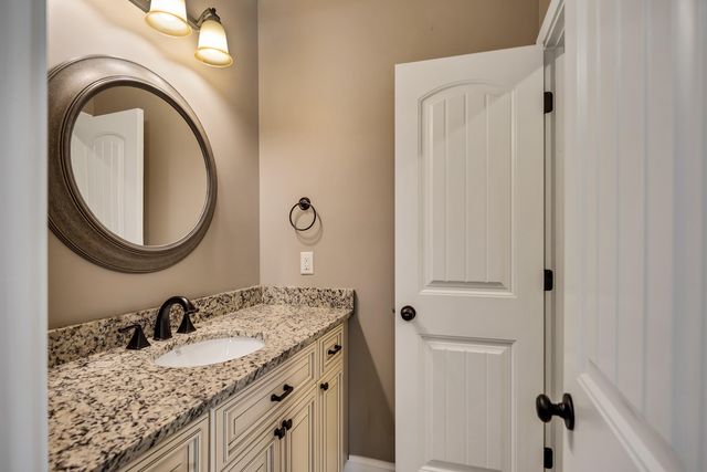 10234 OAK LEVEE DR, Lakeland, TN 38002