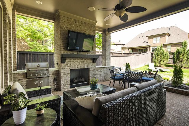 10234 OAK LEVEE DR, Lakeland, TN 38002