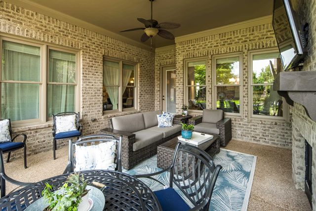 10234 OAK LEVEE DR, Lakeland, TN 38002