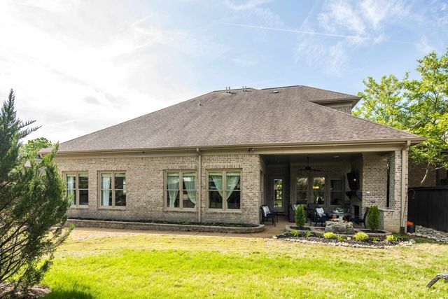 10234 OAK LEVEE DR, Lakeland, TN 38002