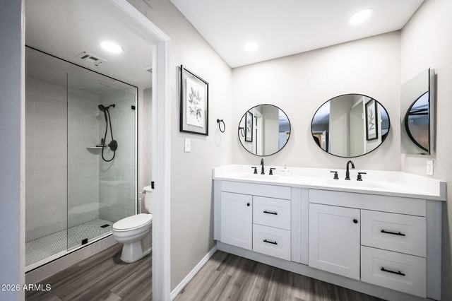 9125 E PURDUE Avenue 102, Scottsdale, AZ 85258