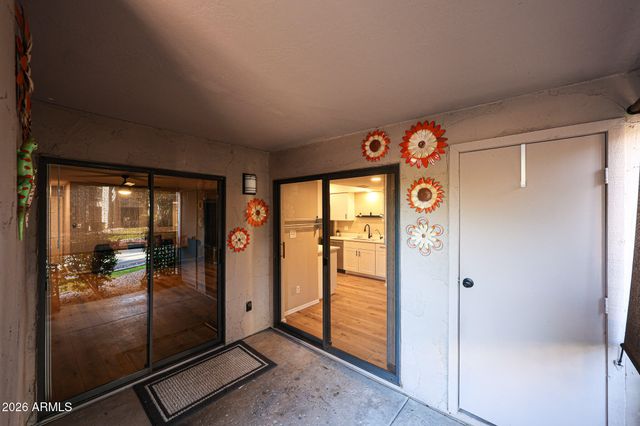 9125 E PURDUE Avenue 102, Scottsdale, AZ 85258