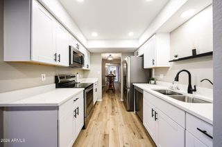 9125 E PURDUE Avenue 102, Scottsdale, AZ 85258