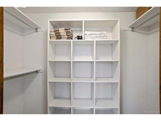 2832 Country Club Cir, Colorado Springs, CO 80909