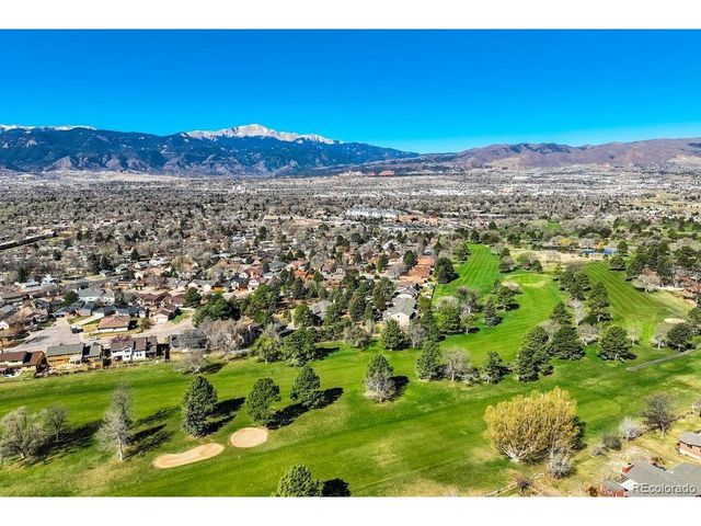 2832 Country Club Cir, Colorado Springs, CO 80909