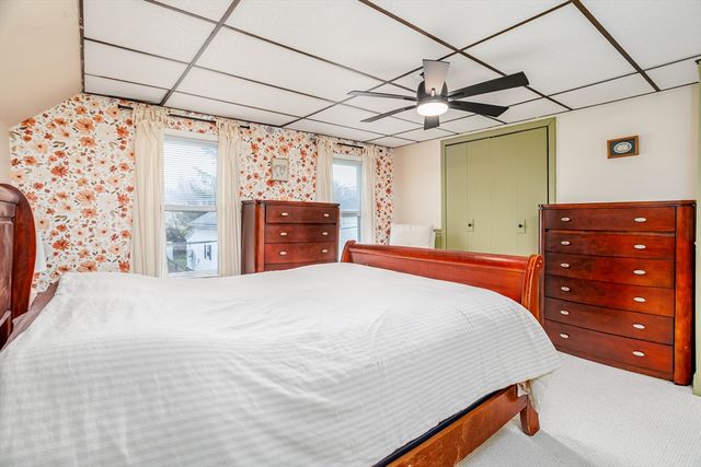 663 Millbury St, Worcester, MA 01607