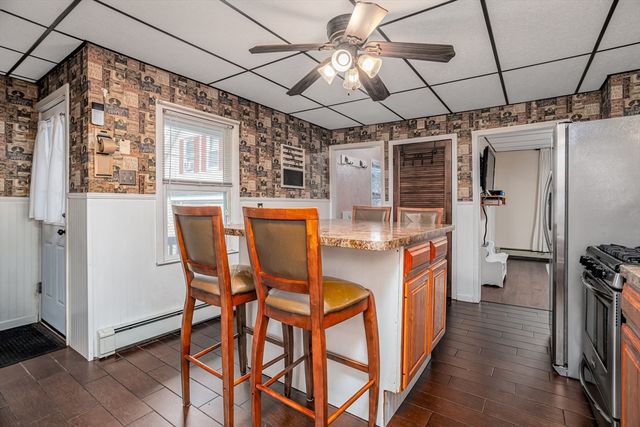 663 Millbury St, Worcester, MA 01607