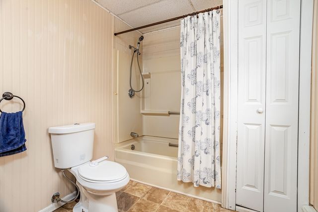 663 Millbury St, Worcester, MA 01607