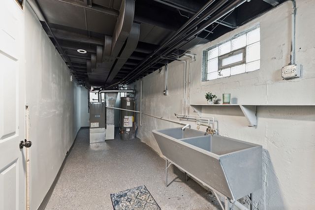 1051 Burnham Avenue, Calumet City, IL 60409