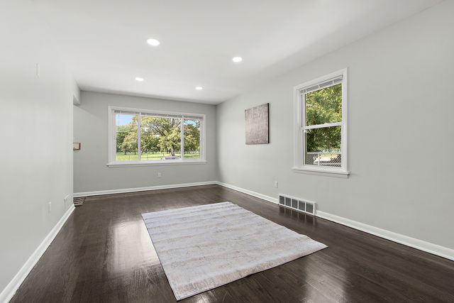 1051 Burnham Avenue, Calumet City, IL 60409