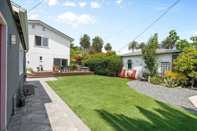 2116 S Cloverdale, Los Angeles, CA 90016