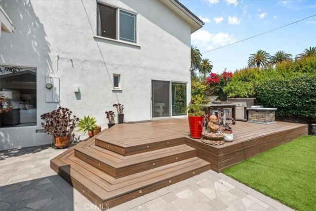 2116 S Cloverdale, Los Angeles, CA 90016