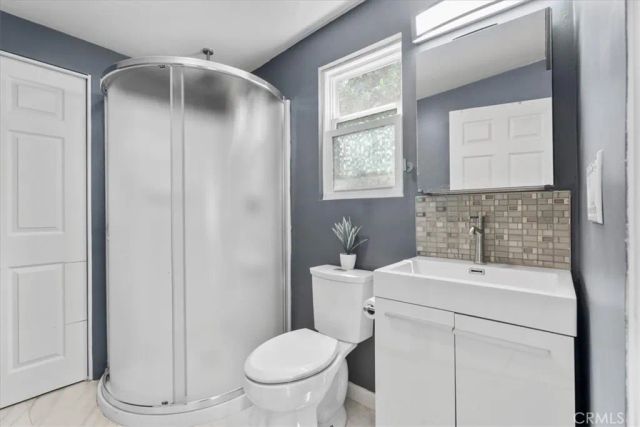 2116 S Cloverdale, Los Angeles, CA 90016