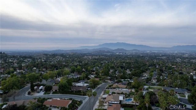 6180 Shaker, Riverside, CA 92506