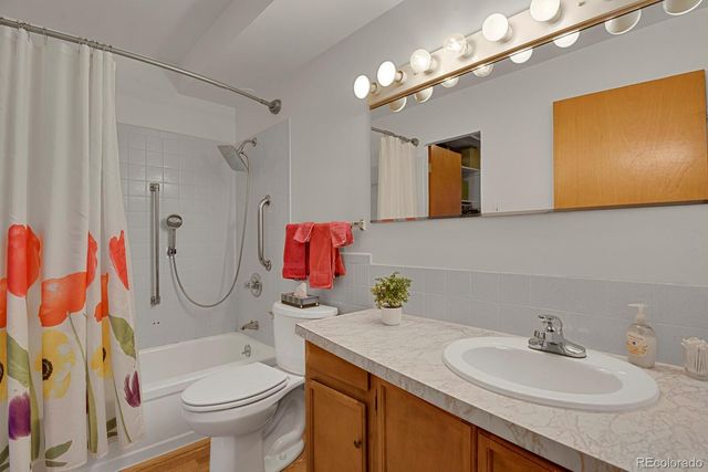 9340 E Center Avenue 6C, Denver, CO 80247