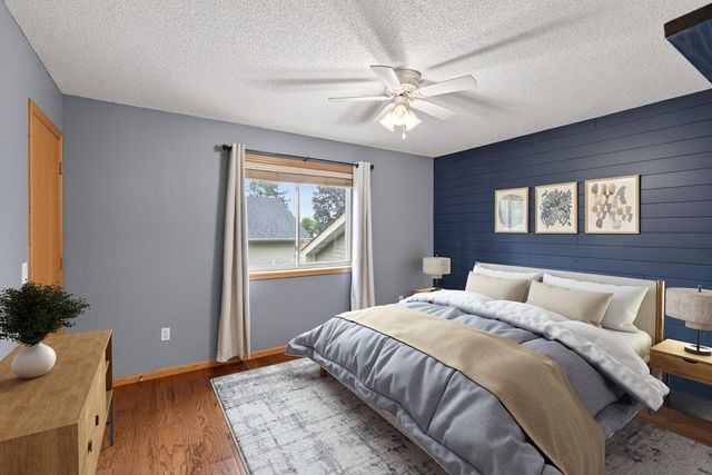 9850 Wynstone Drive, Woodbury, MN 55125