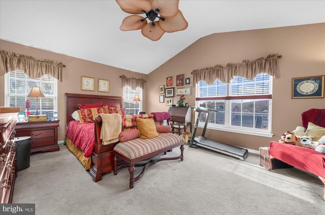 108 HARTMAN RD, Pottstown, PA 19465