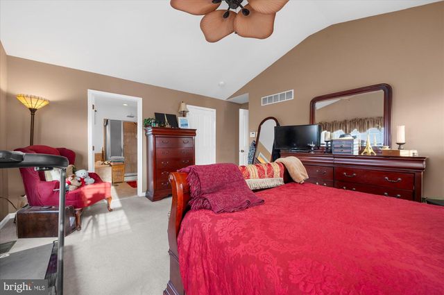 108 HARTMAN RD, Pottstown, PA 19465