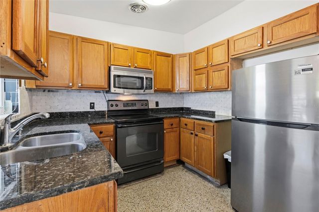 3003 DREWERY AVENUE, Lakeland, FL 33803