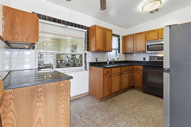 3003 DREWERY AVENUE, Lakeland, FL 33803