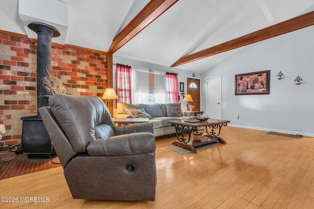 495 Cobain Road, Jackson, NJ 08527