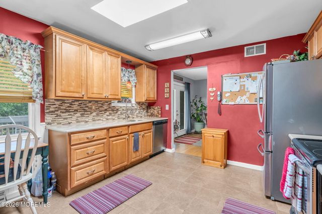 495 Cobain Road, Jackson, NJ 08527