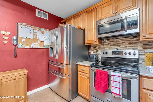 495 Cobain Road, Jackson, NJ 08527