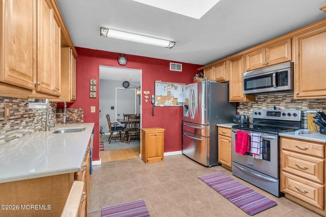 495 Cobain Road, Jackson, NJ 08527
