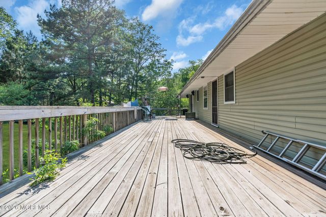 495 Cobain Road, Jackson, NJ 08527