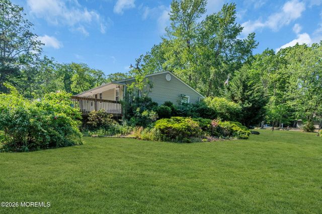495 Cobain Road, Jackson, NJ 08527
