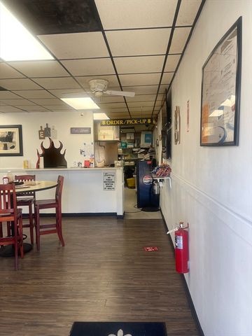 197 North St, Newton, MA 02460