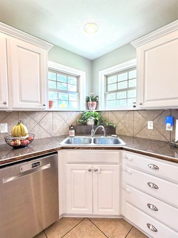 63 Rebecca Lane, Searcy, AR 72143