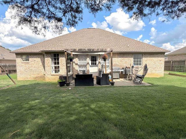63 Rebecca Lane, Searcy, AR 72143