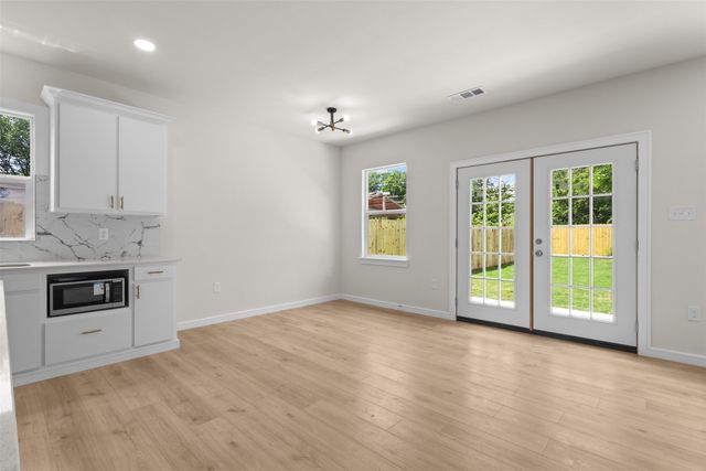 3101 Crenshaw Avenue, Fort Worth, TX 76105