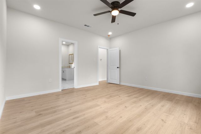 3101 Crenshaw Avenue, Fort Worth, TX 76105