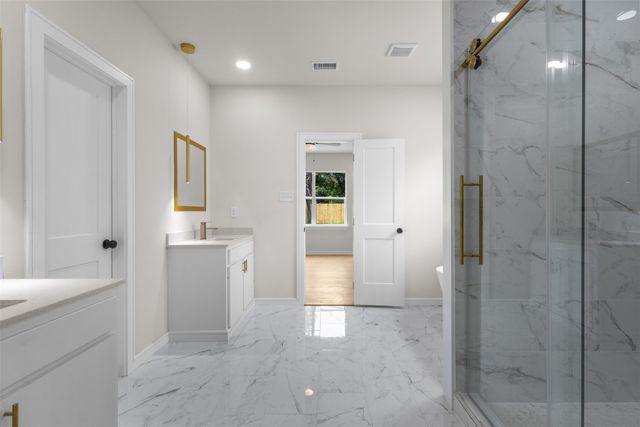3101 Crenshaw Avenue, Fort Worth, TX 76105