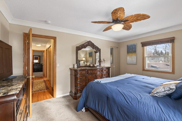 12210 51st Avenue N, Plymouth, MN 55442