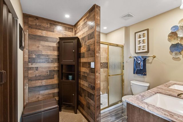 12210 51st Avenue N, Plymouth, MN 55442