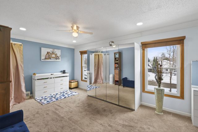 12210 51st Avenue N, Plymouth, MN 55442