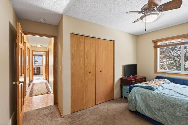 12210 51st Avenue N, Plymouth, MN 55442