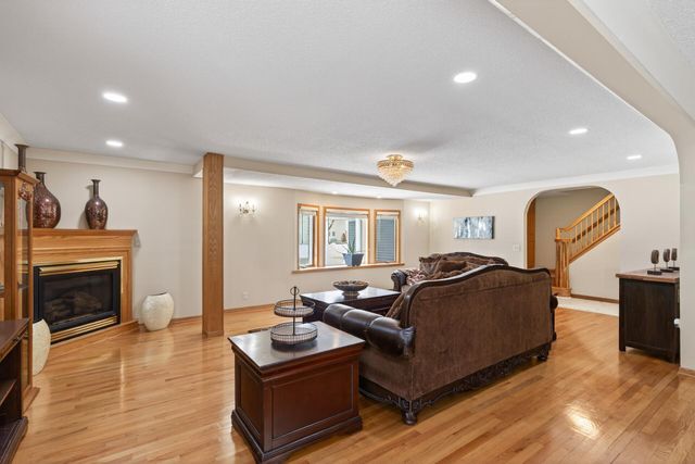 12210 51st Avenue N, Plymouth, MN 55442