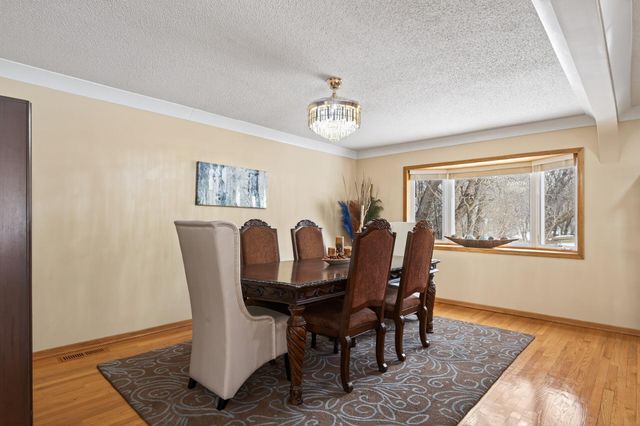 12210 51st Avenue N, Plymouth, MN 55442