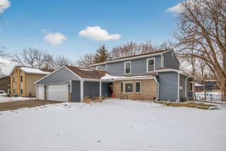 12210 51st Avenue N, Plymouth, MN 55442