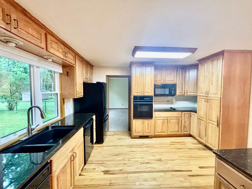410 Betty Lane, West Saint Paul, MN 55118 — photo 5