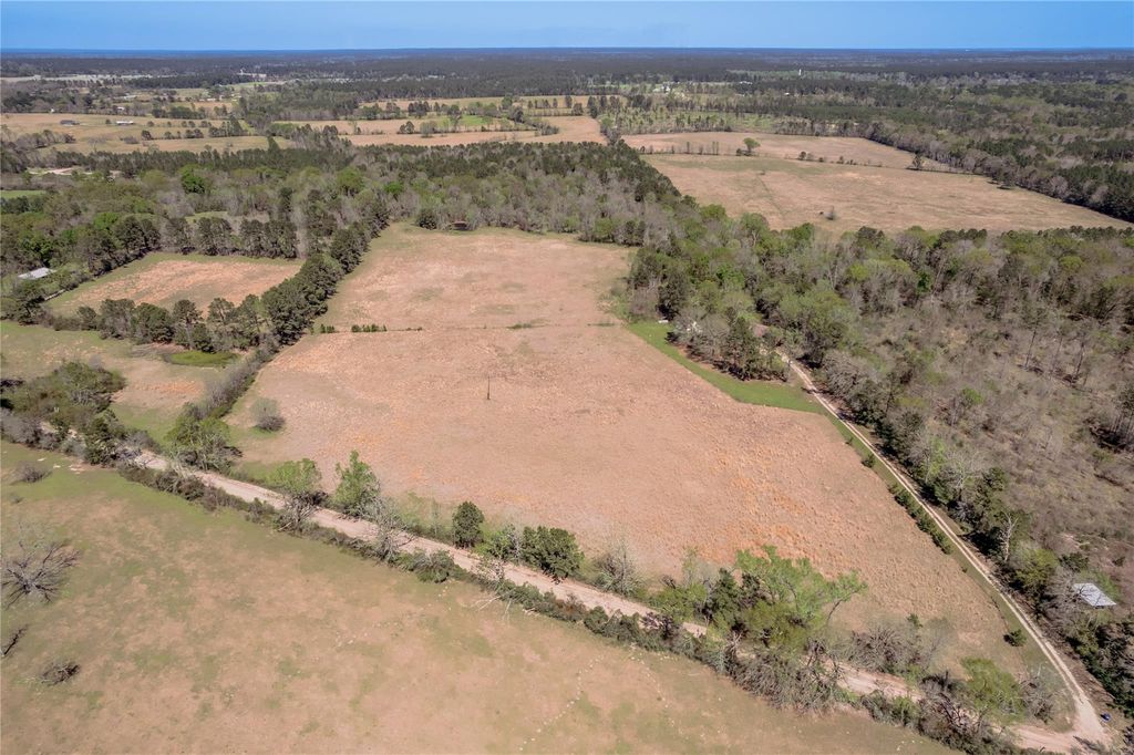 NA Kickapoo Road, Groveton, TX 75845