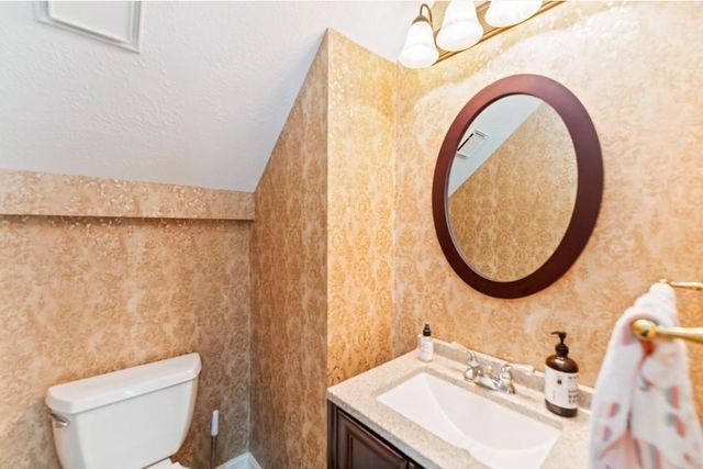 8715 Andante Drive, Houston, TX 77040