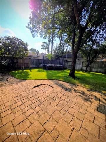 8715 Andante Drive, Houston, TX 77040