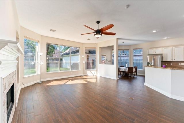 8715 Andante Drive, Houston, TX 77040